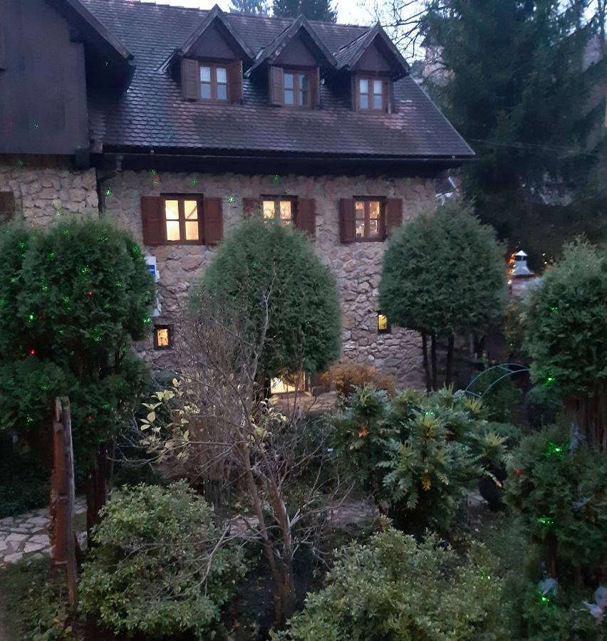 Guesthouse Pod Rastockim Krovom 斯诺基 外观 照片