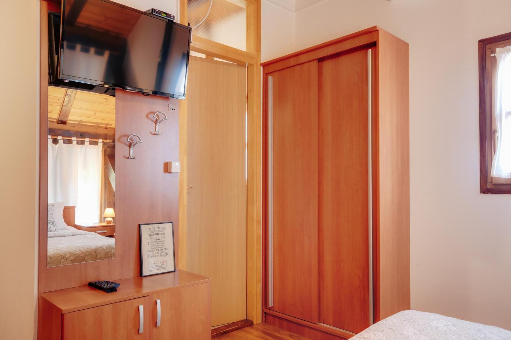 Guesthouse Pod Rastockim Krovom 斯诺基 客房 照片